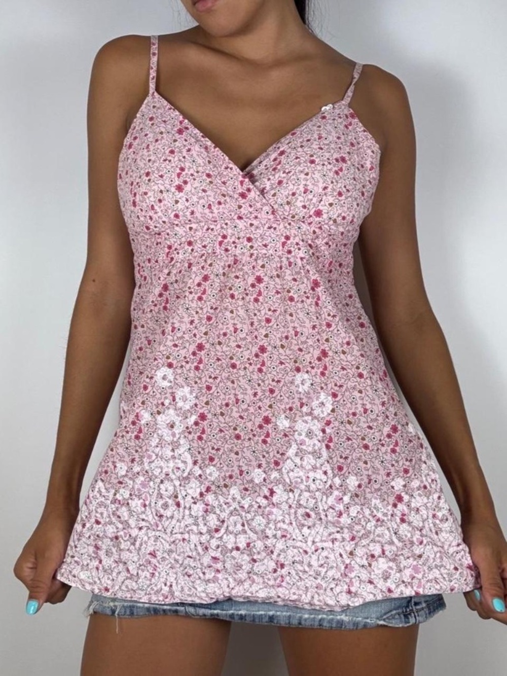 Y2k Pink floral boho tank top with white floral embroidery